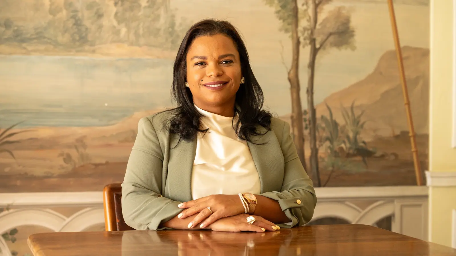 Fotografia de Geisiane Santos, jurista especialista em imigração e nacionalidade